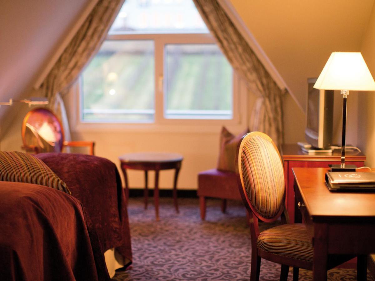 Hotel Ullensvang Лофтхус Экстерьер фото