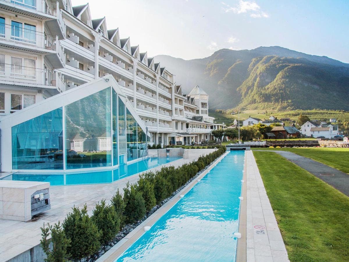 Hotel Ullensvang Лофтхус Экстерьер фото