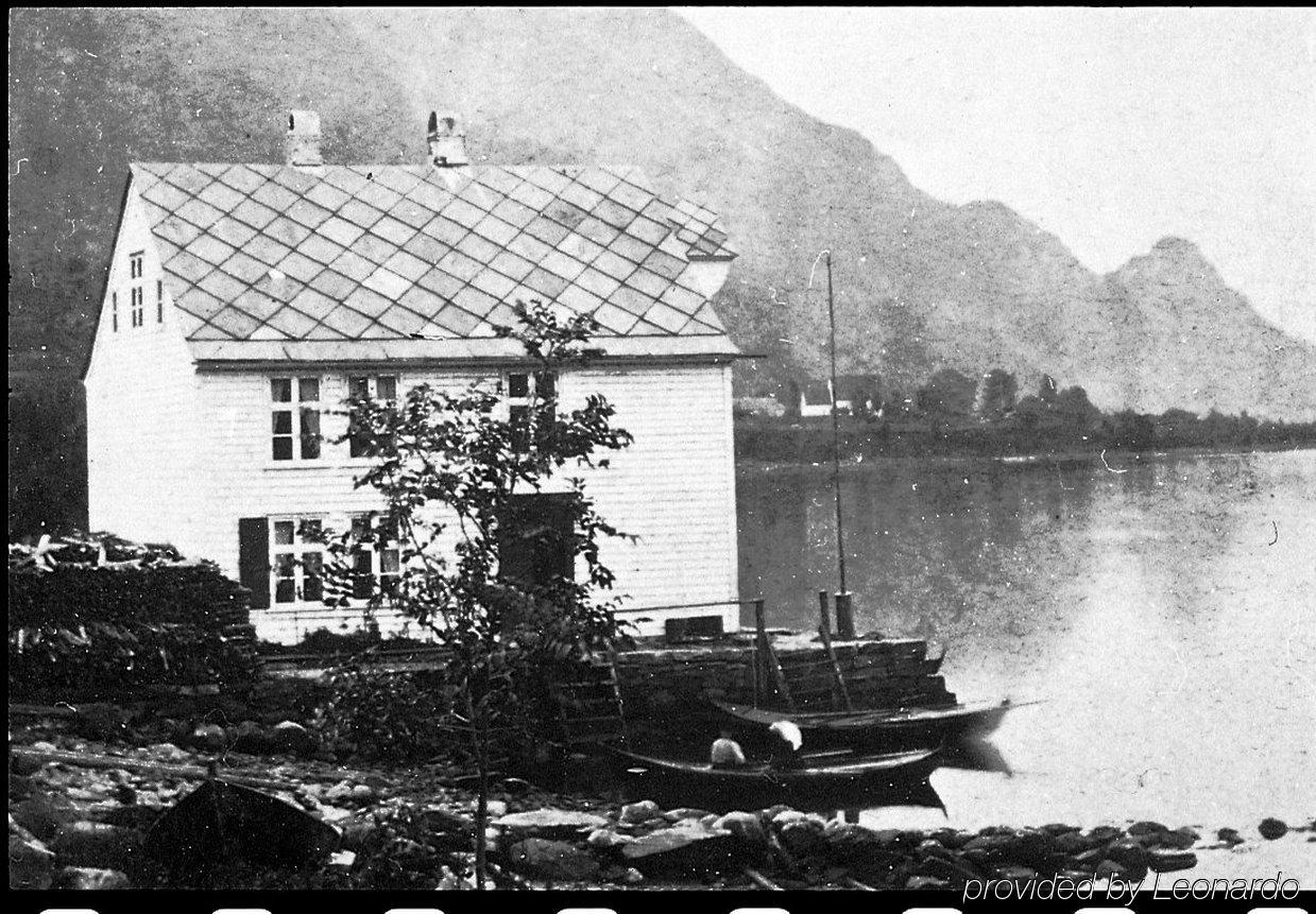 Hotel Ullensvang Лофтхус Экстерьер фото